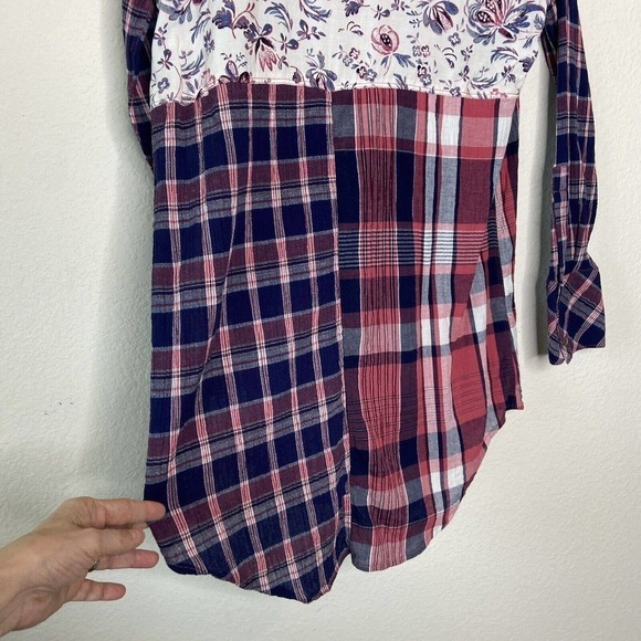 Caslon Floral Back Red and Blue Plaid Button Up Tunic Top S - Picture 9 of 11